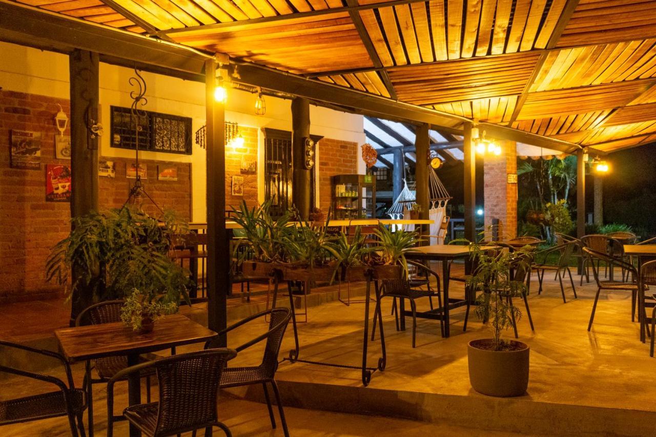 Casa Nostra, Mariana 3*