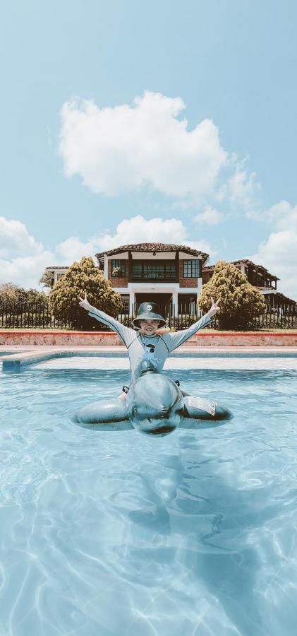 Hotel Casa Nostra, Mariana