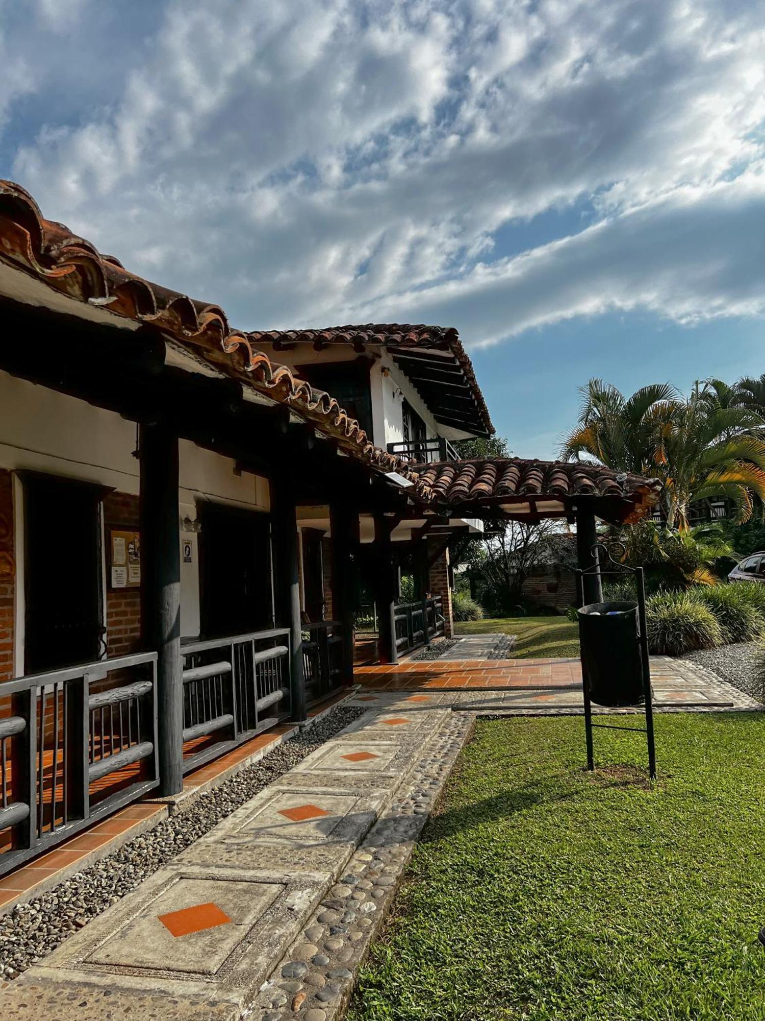 Hotel Casa Nostra, Mariana