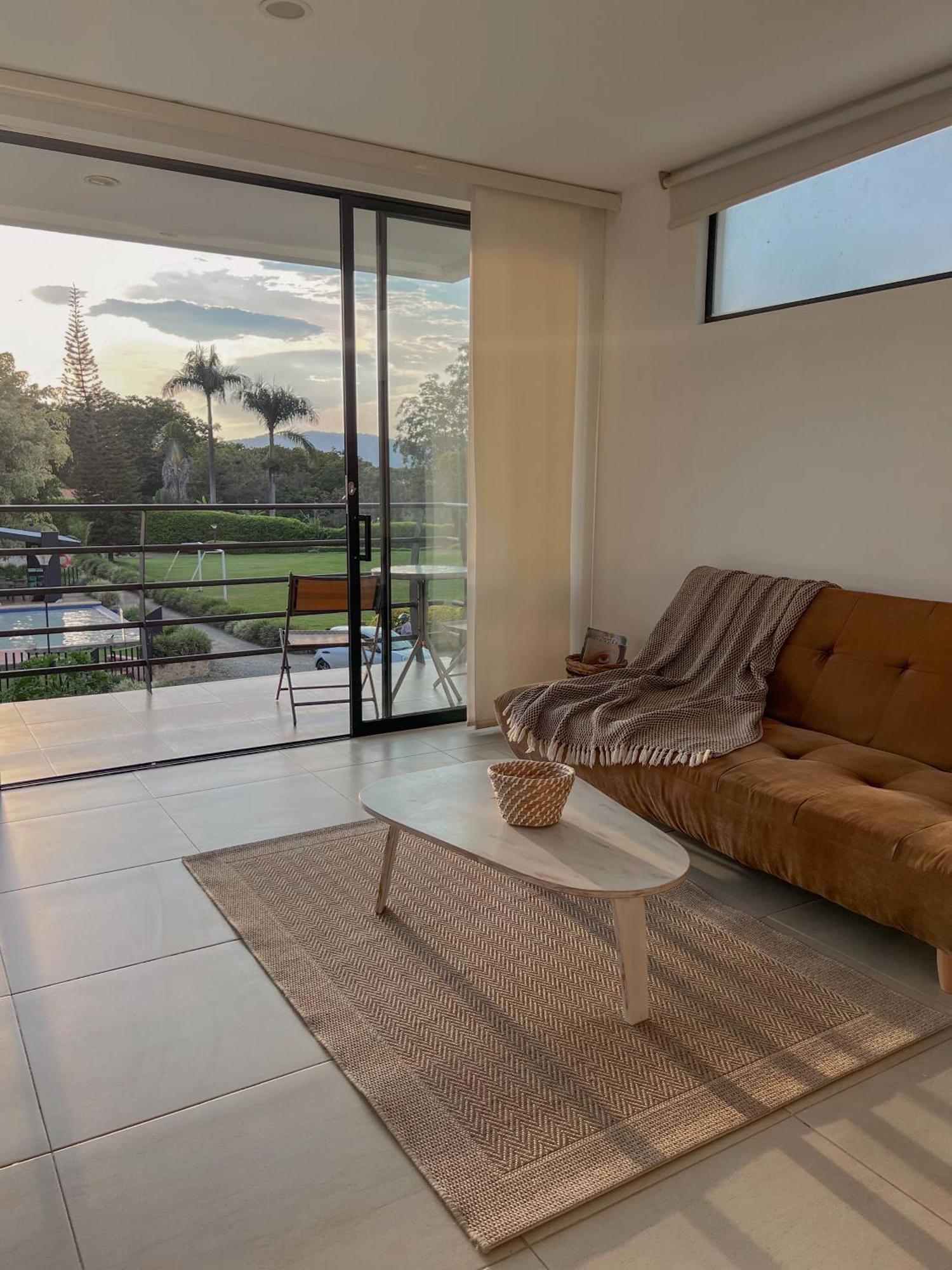 Casa Nostra, Mariana 3*